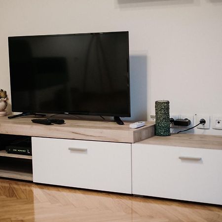 Modern Apartment Novi Sad Bagian luar foto
