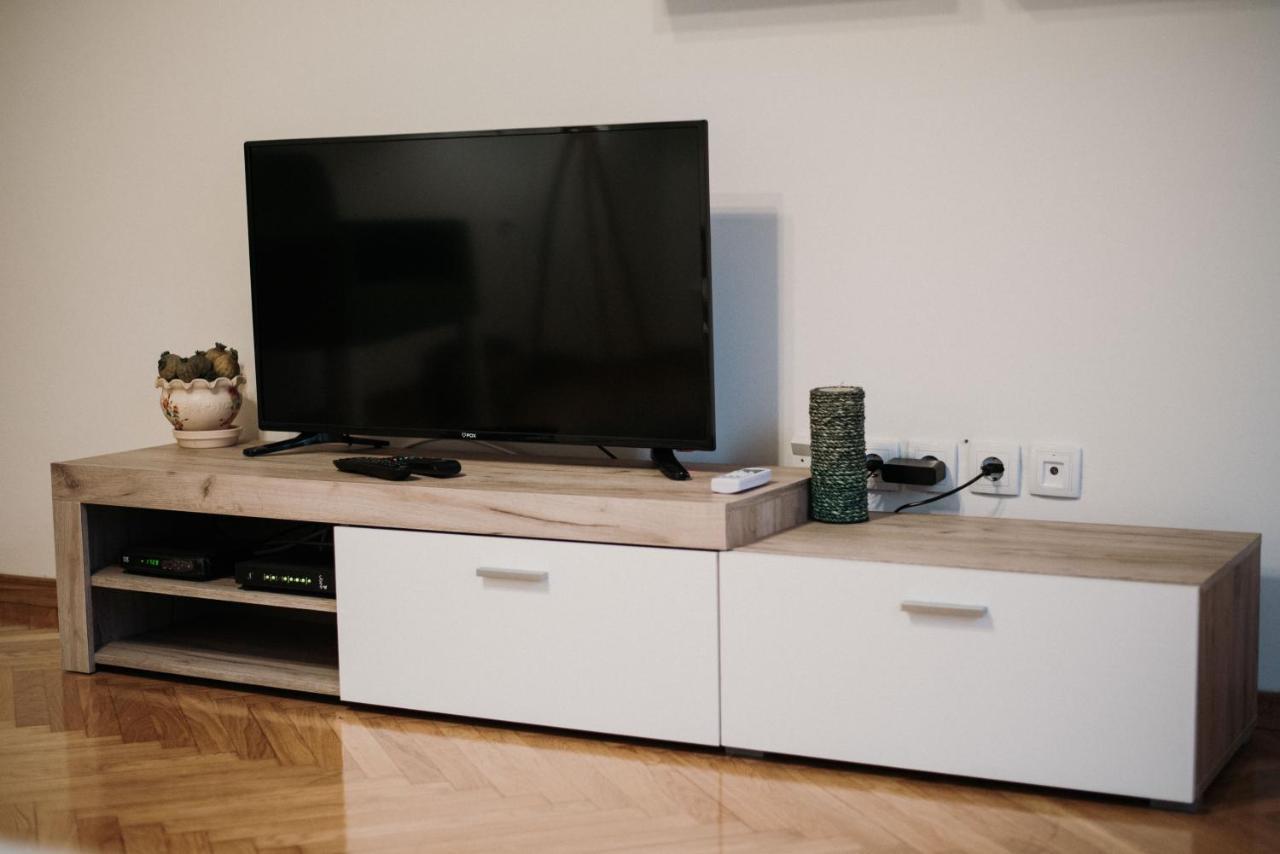 Modern Apartment Novi Sad Bagian luar foto