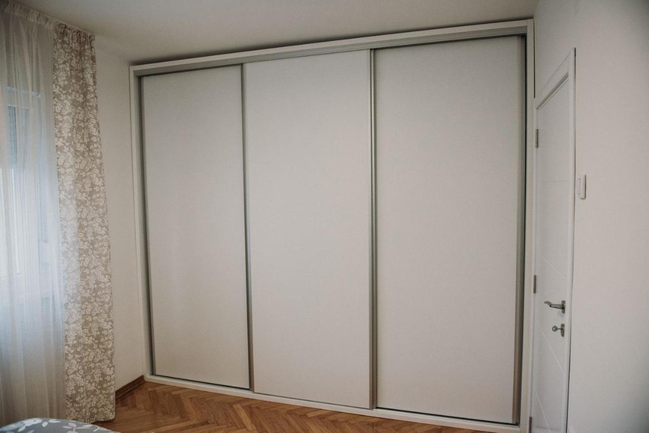Modern Apartment Novi Sad Bagian luar foto